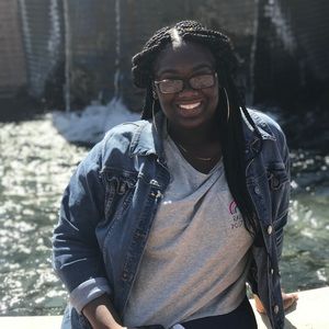 Meet your Posher, Elisa